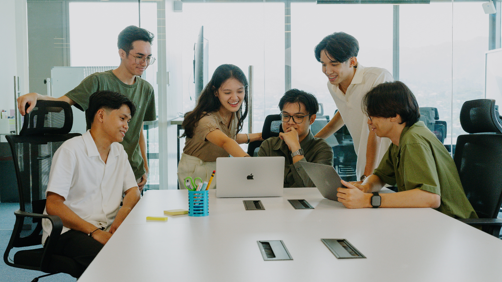 Full Scale Filipino engineers collaborating in the Cebu office